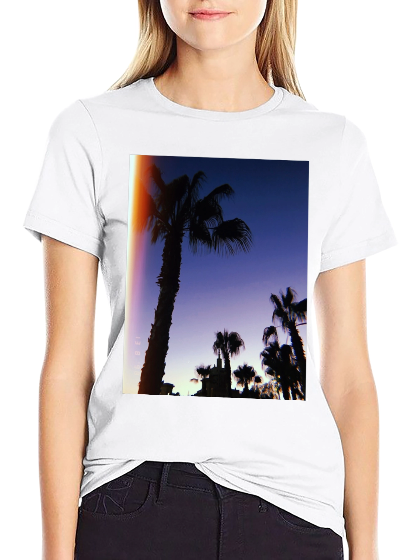 Palm Tree Silhouette Graphic Tee - Retro Sunset Vibes