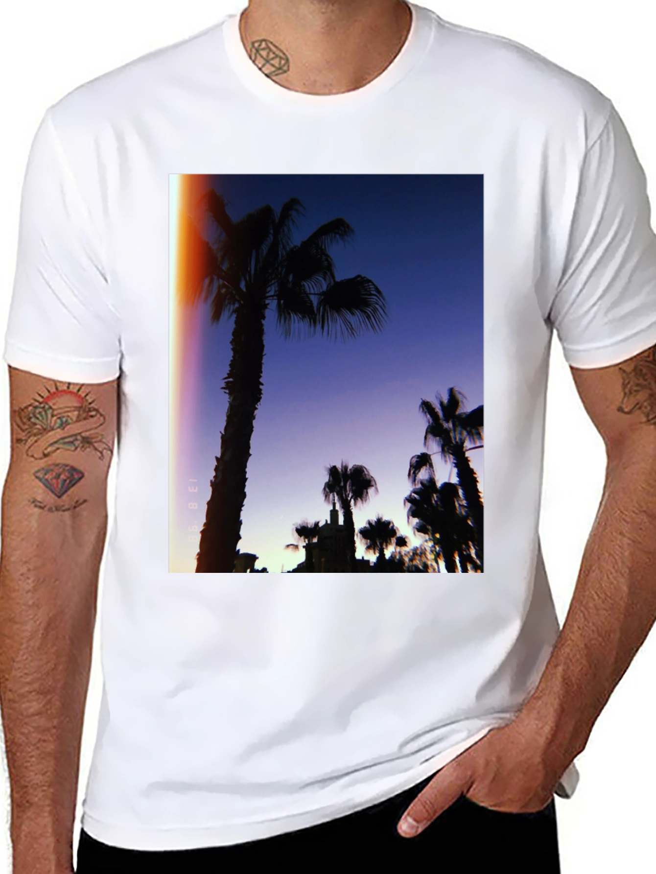 Palm Tree Silhouette Graphic Tee - Retro Sunset Vibes