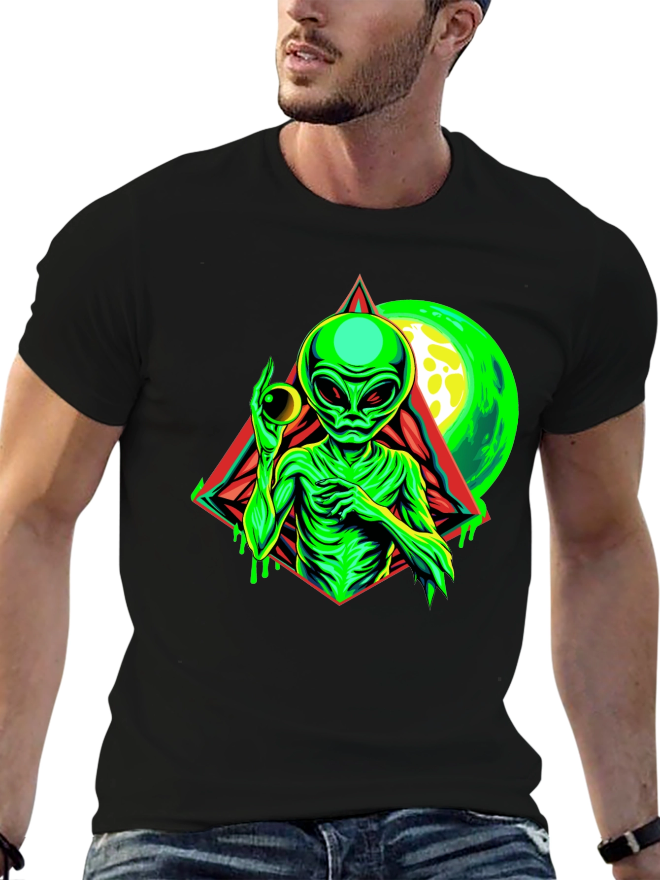 Alien Graphic Tee - Sci-Fi T-Shirt